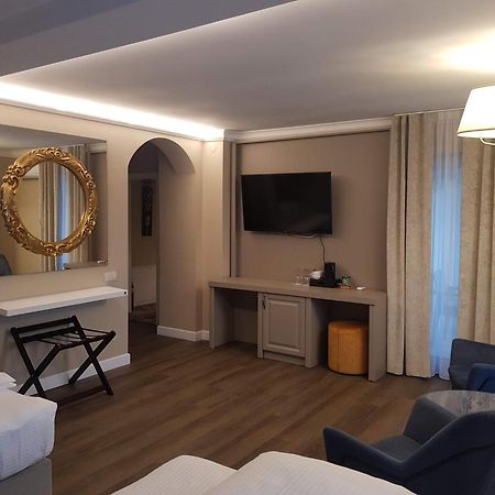 Hotel Atlantic Boutique Târgu-Mureş Esterno foto
