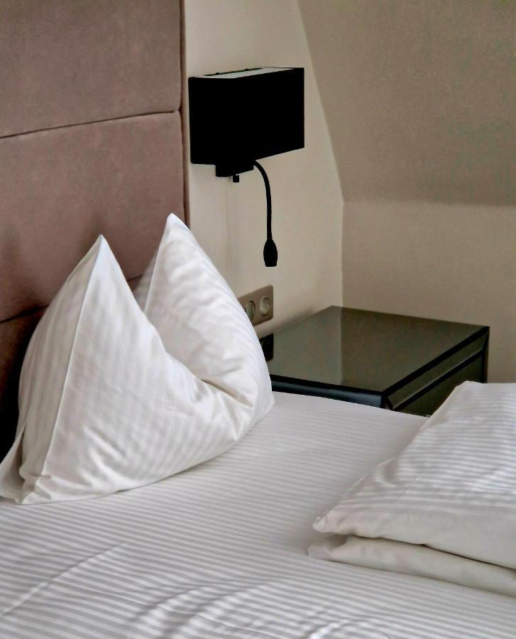 Hotel Atlantic Boutique Târgu-Mureş Esterno foto