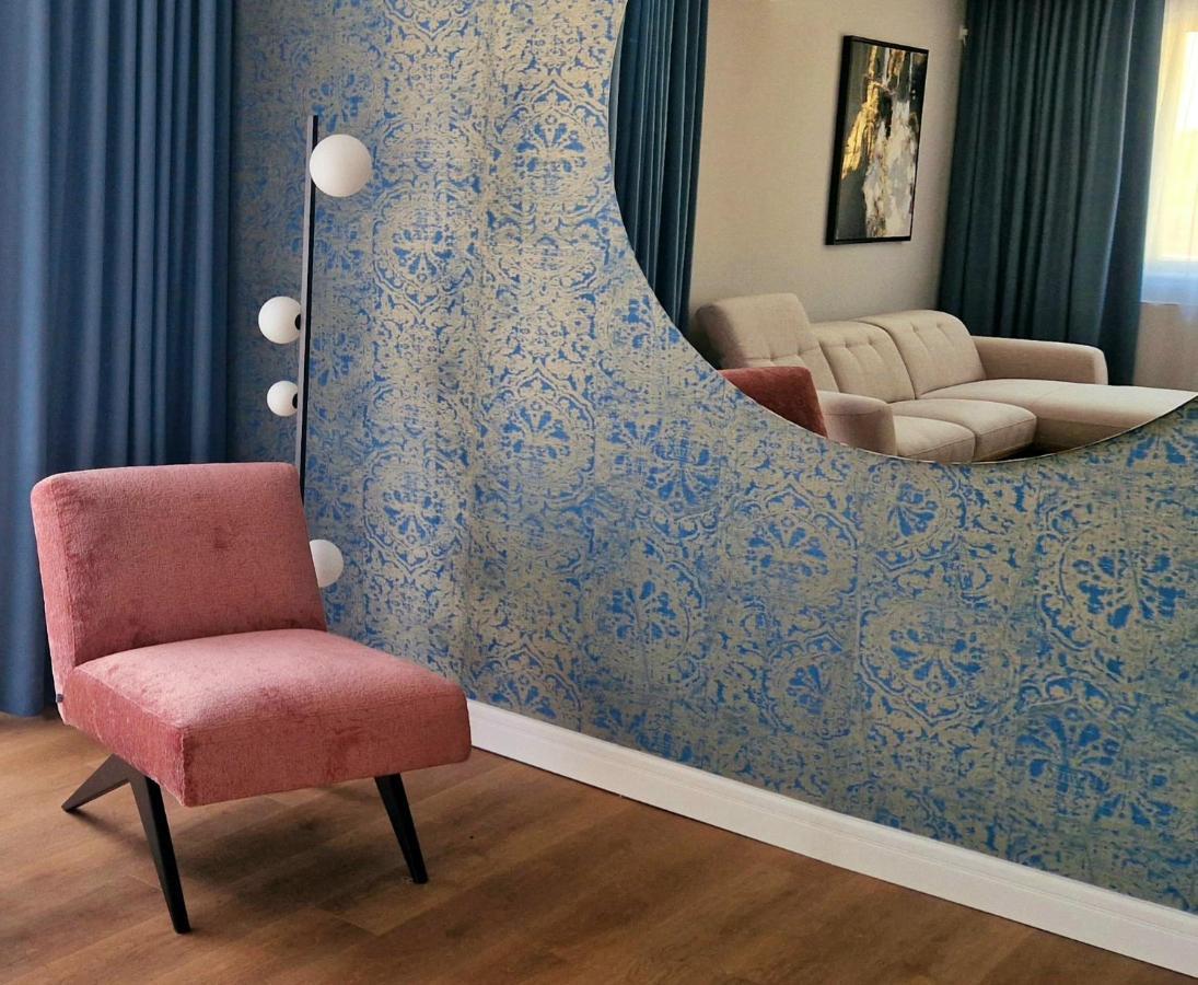 Hotel Atlantic Boutique Târgu-Mureş Esterno foto