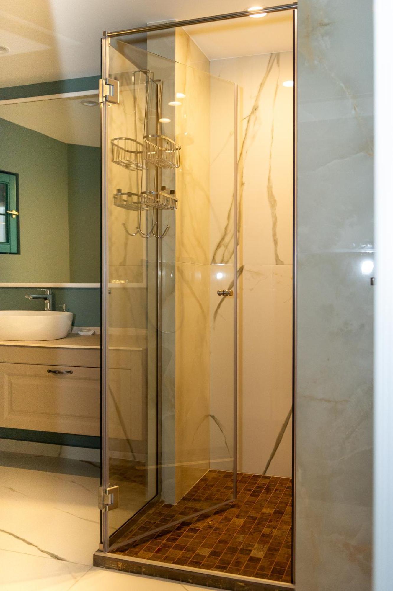 Hotel Atlantic Boutique Târgu-Mureş Esterno foto